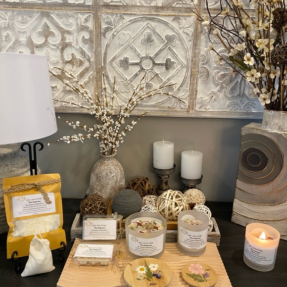 The Empress Spiritual Intention Candle. Chanel No.5 - Picture 2 of 5